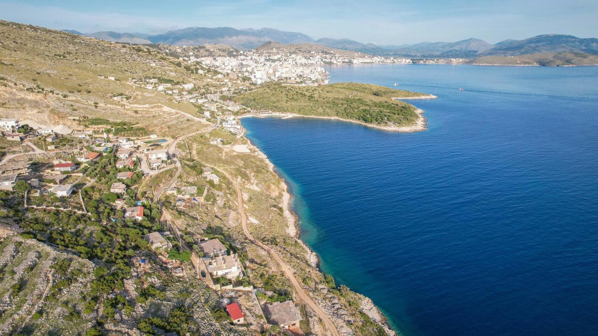 Vila Shakaj Sarandë Exteriör bild